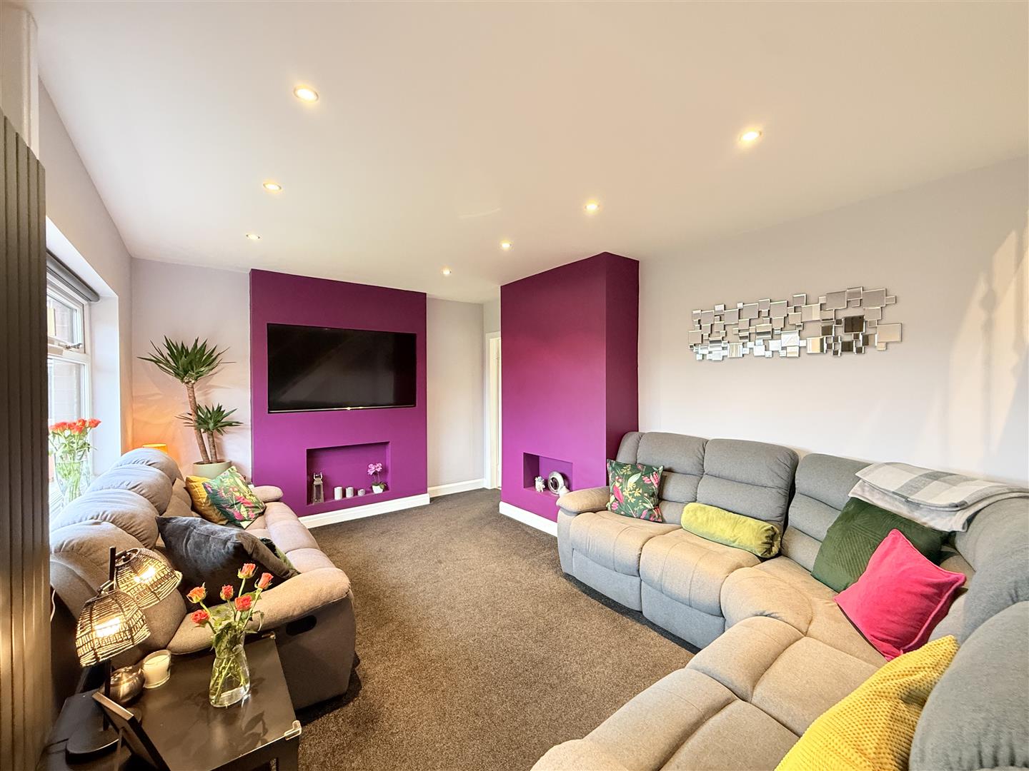 2 bed house - semi-detached in Borrowdale Crescent, Ashton-Under-Lyne – photo 3